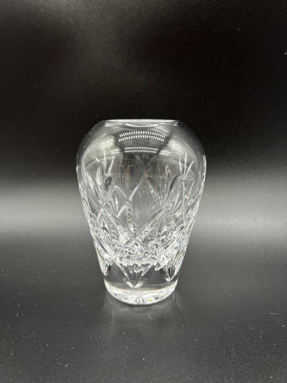 Tiffany & Co Sybil Diamond Cut Crystal Bud Vase 4.25” Tall